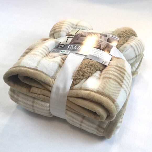 Plush Sherpa Throw White Tan Reversible 60 x 70 New in Pkg - Picture 4 of 6